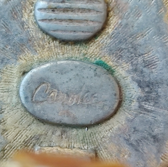 Vintage Carolee large gold runway earrings - Picture 6 of 7